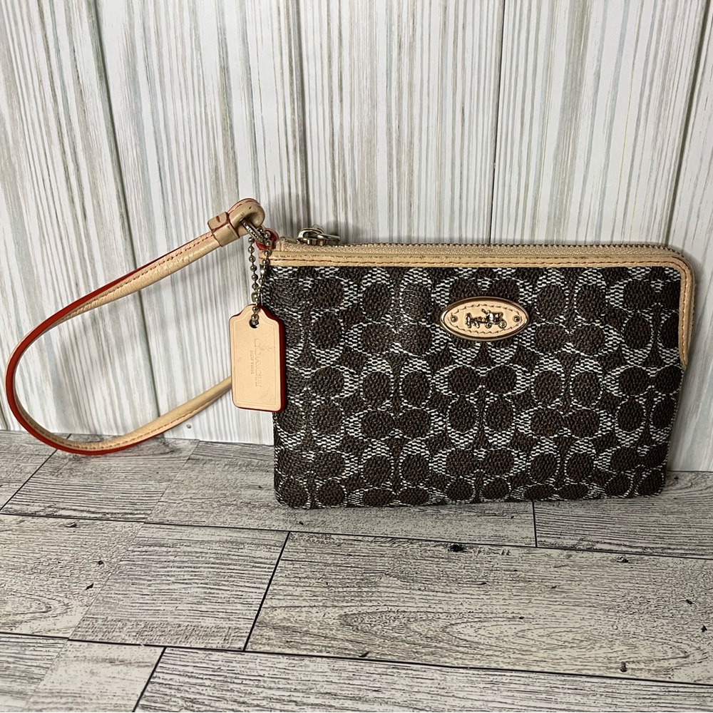 Coach Signature L-Zip Wristlet
